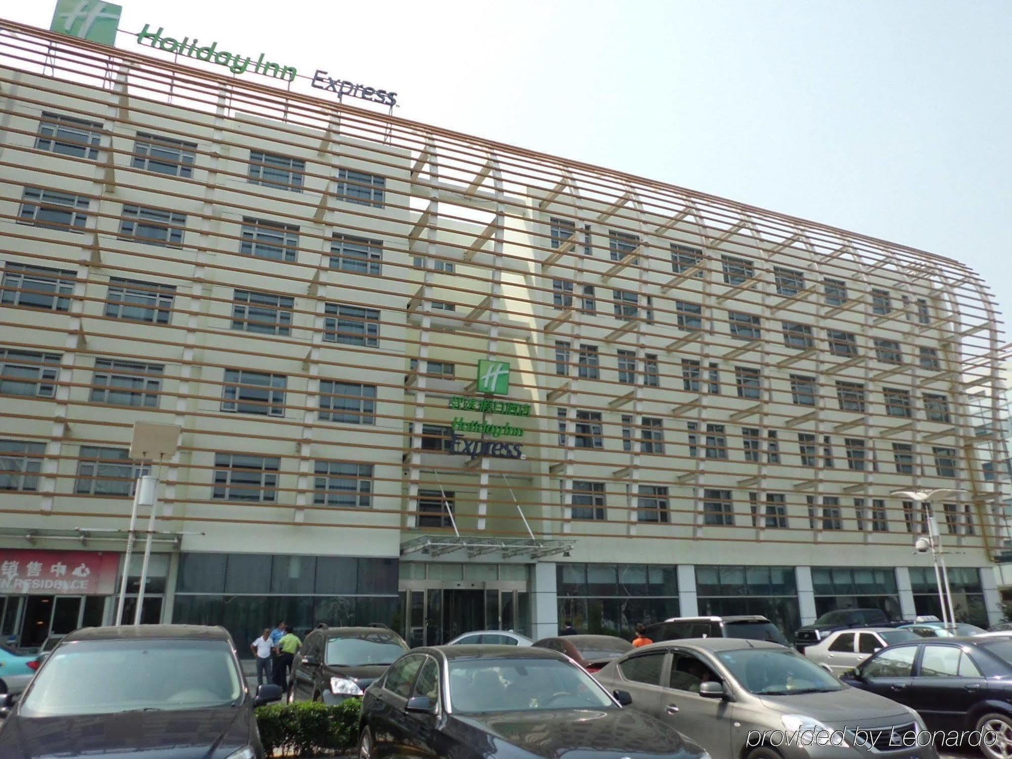 Holiday Inn Express Tianjin Binhai Exterior foto